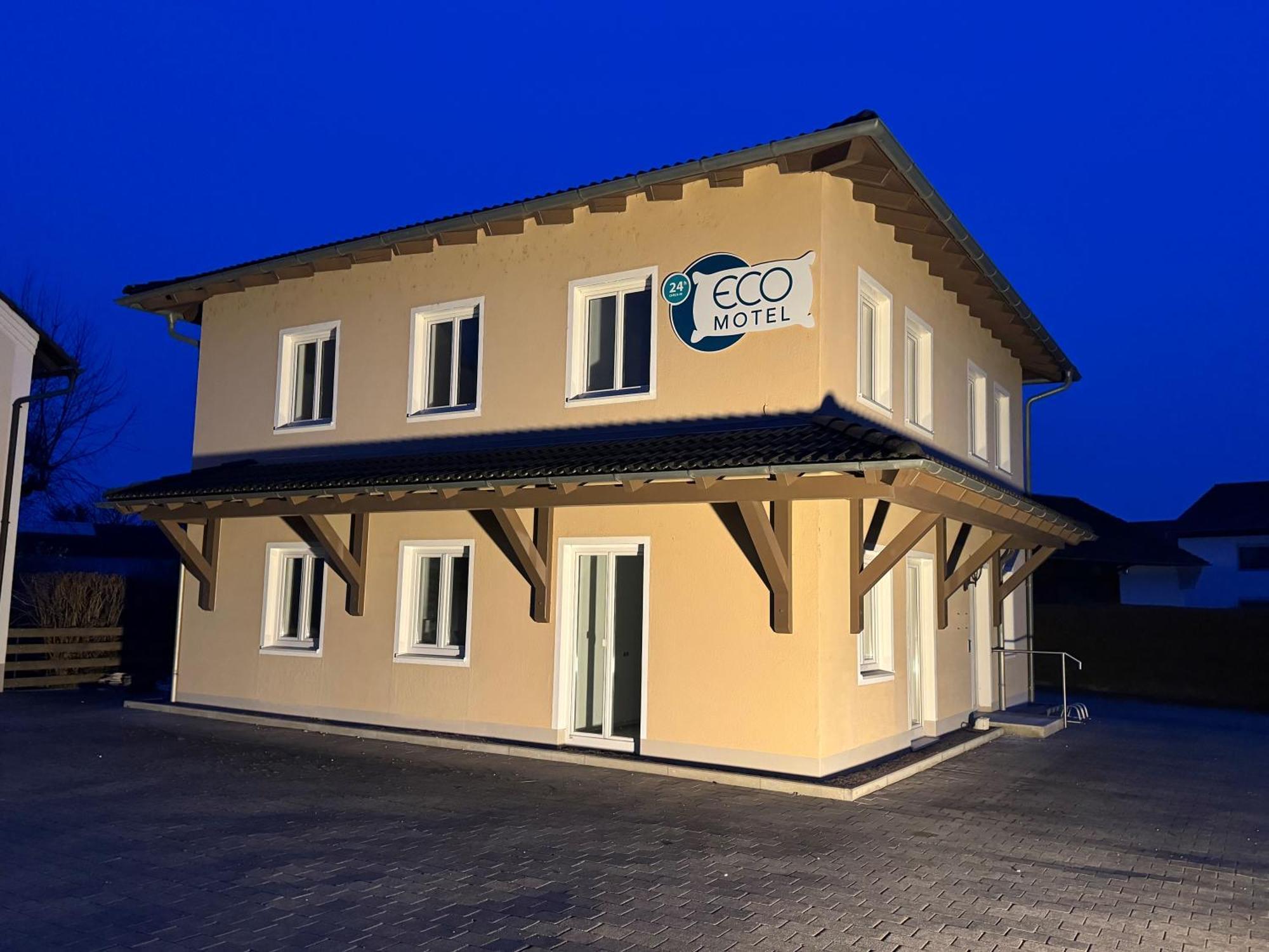 Eco Motel Wallersdorf Exteriör bild